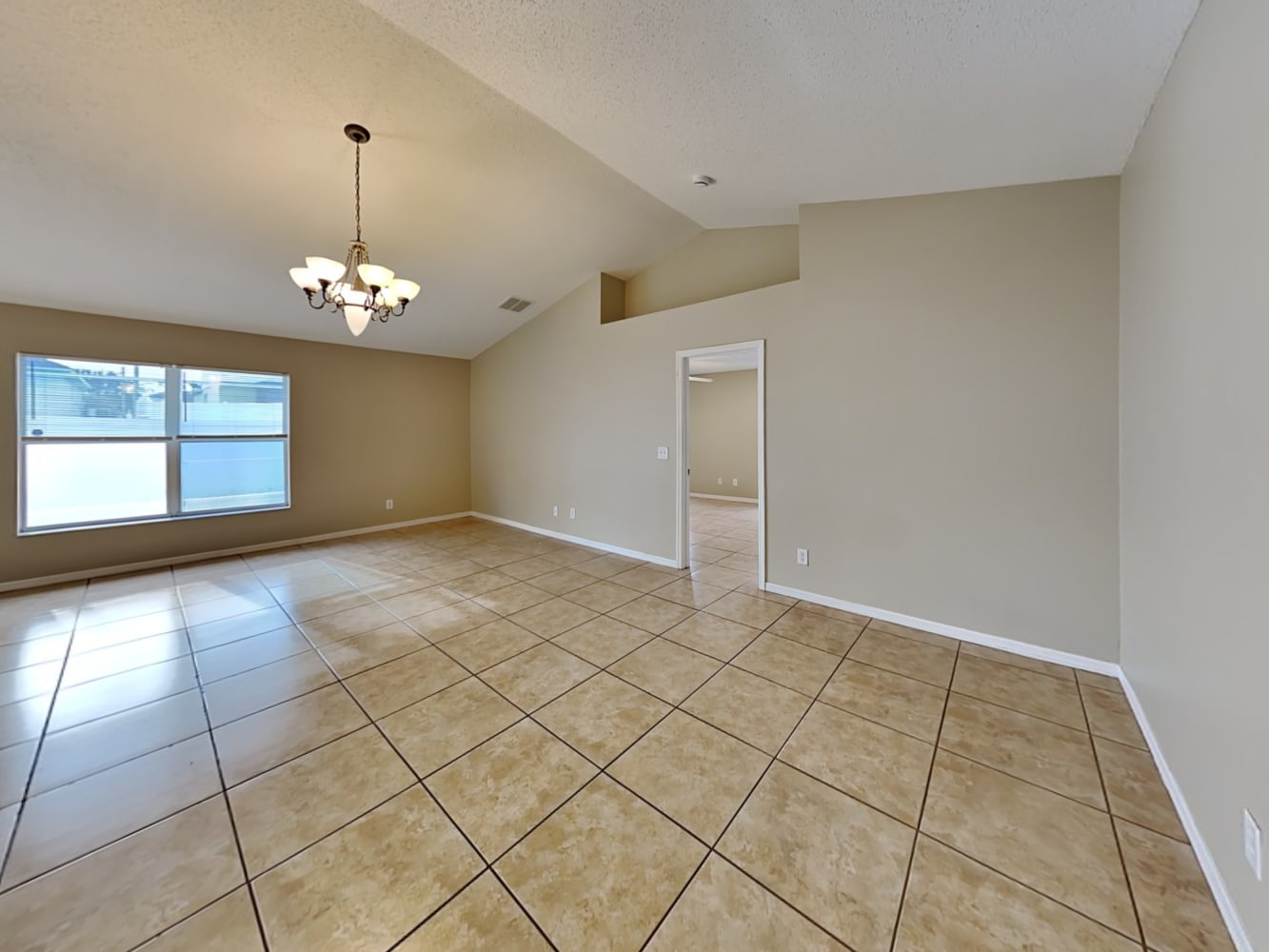 453 Peace Ct photo 4