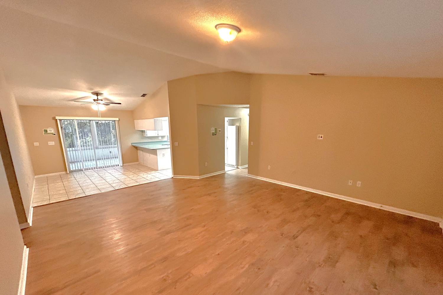 7028 Doehring Dr photo 5