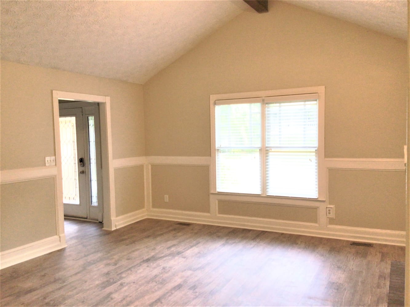 4796 Shallow Ridge Rd NE photo 2