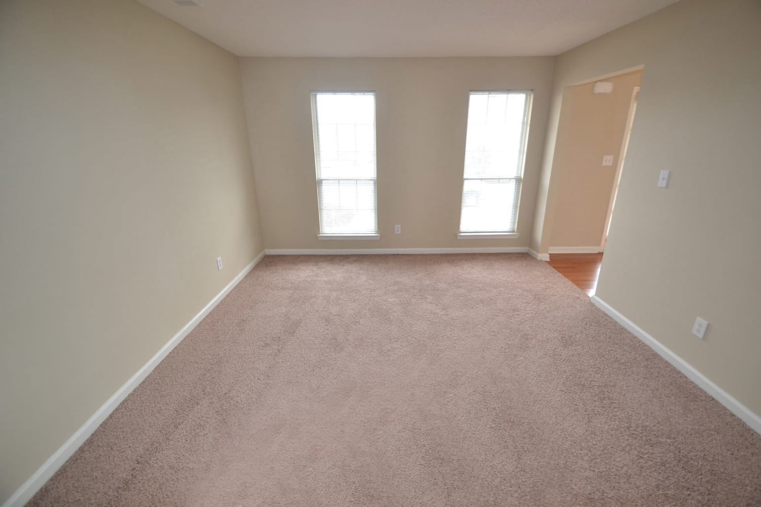 2882 River Ridge Hl photo 2