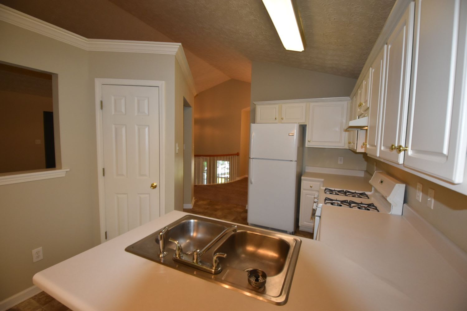 60 Encampment Ct photo 5