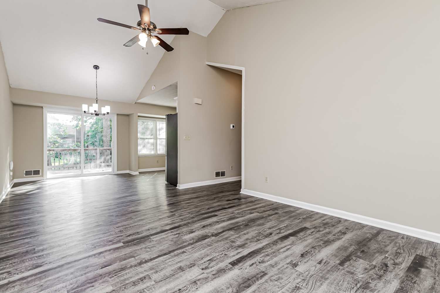 2653 Laurel View Dr photo 5