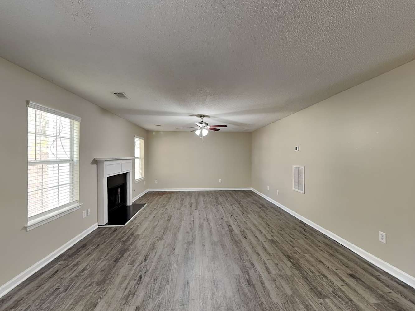 254 Bonnes Dr photo 4
