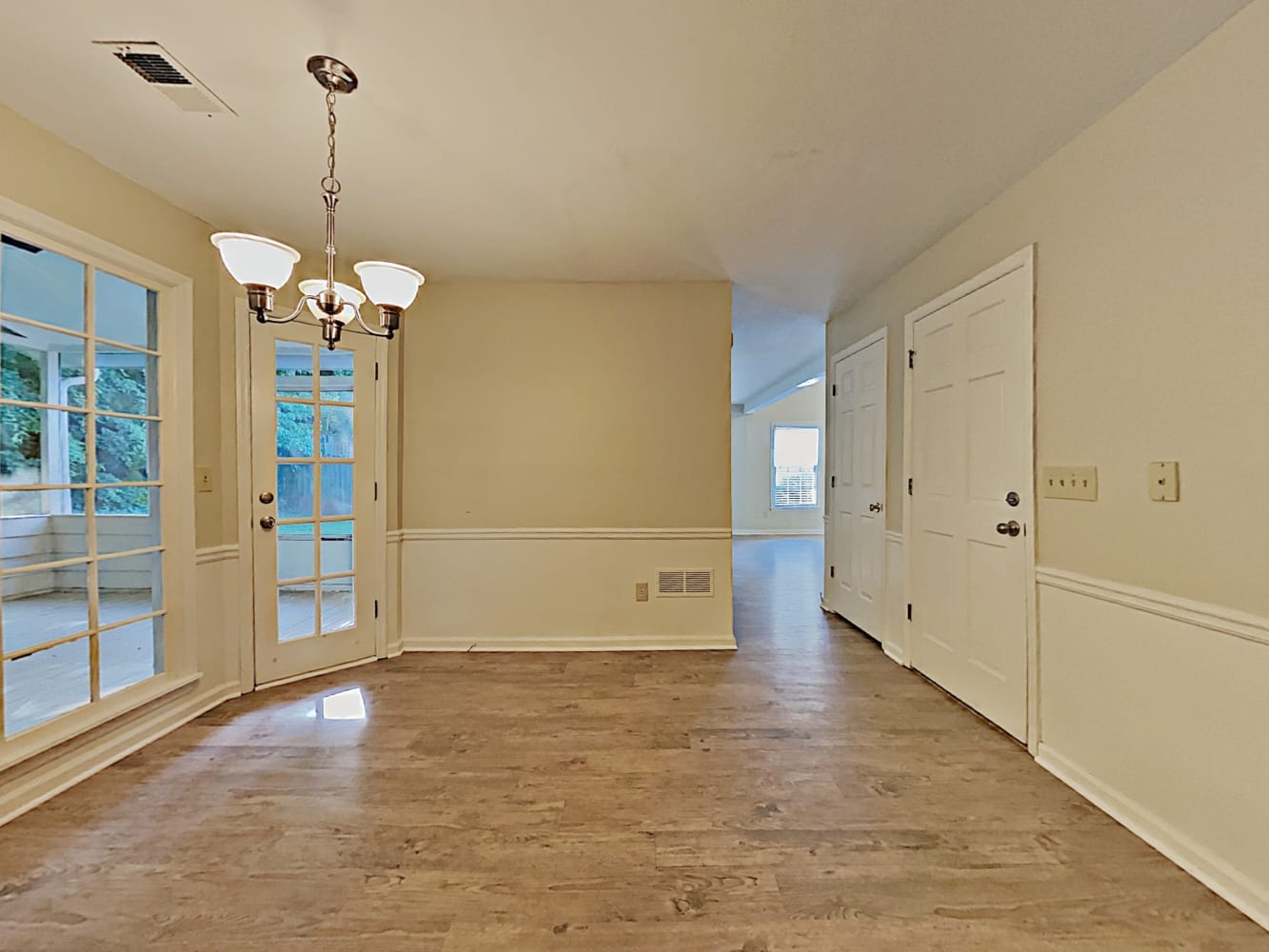 2207 Morning Ct NW photo 3