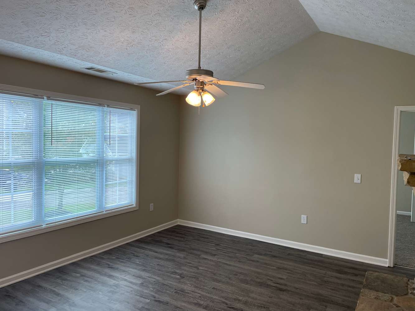 104 Jack Ct photo 2