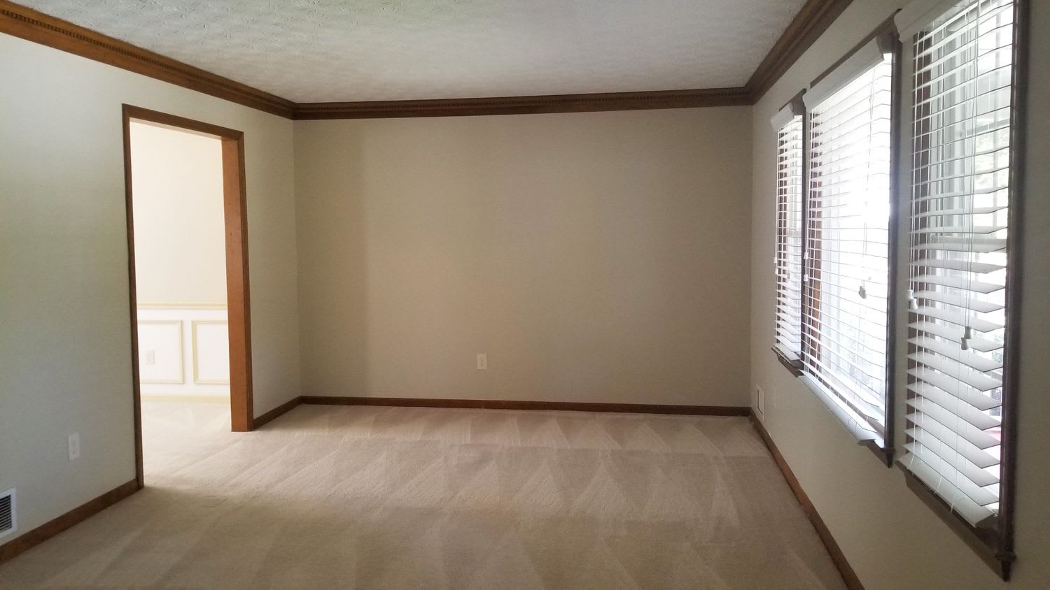 2944 Blankenship Loop SW photo 5