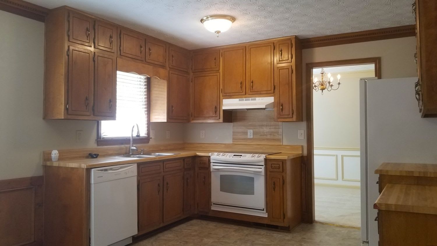2944 Blankenship Loop SW photo 3