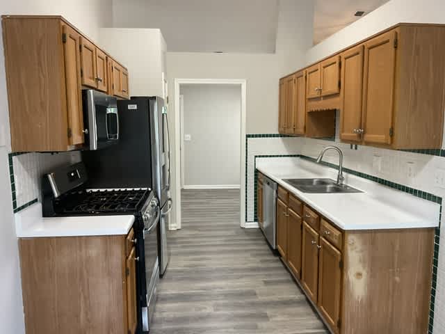 765 Kibbe Cir photo 3