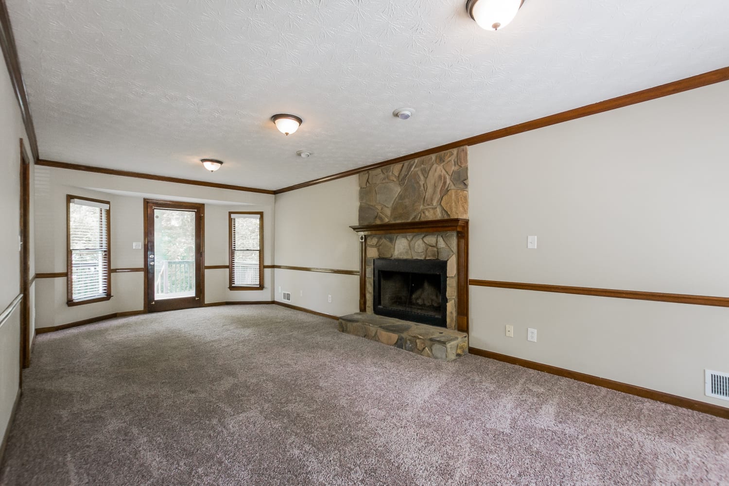5130 Brownwood Dr photo 5