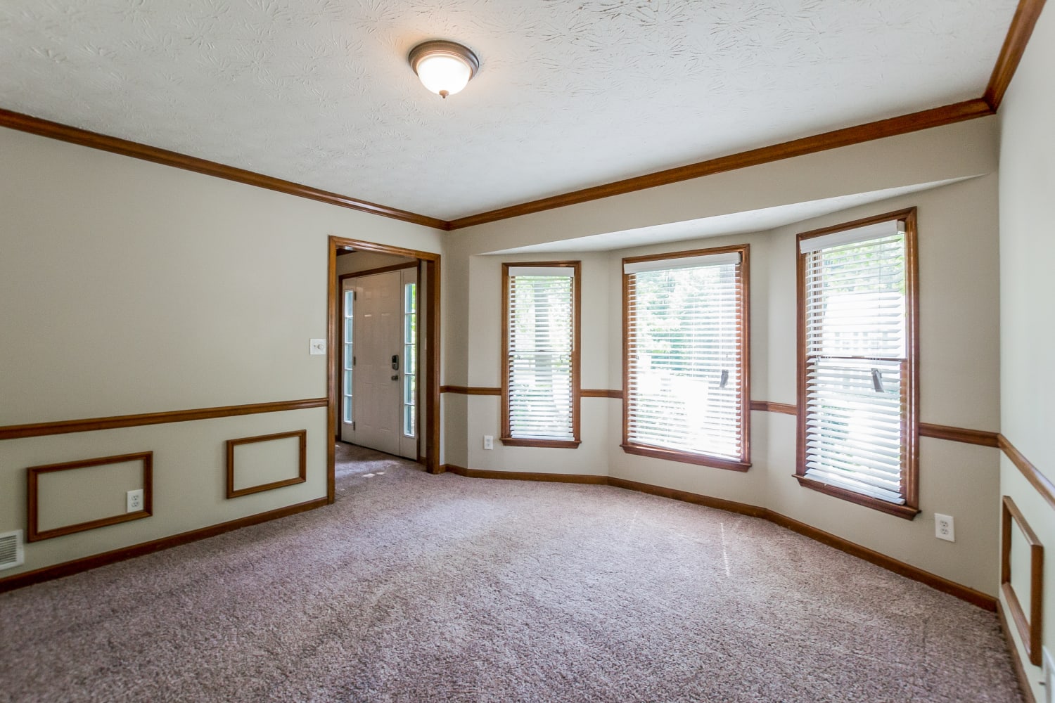 5130 Brownwood Dr photo 3