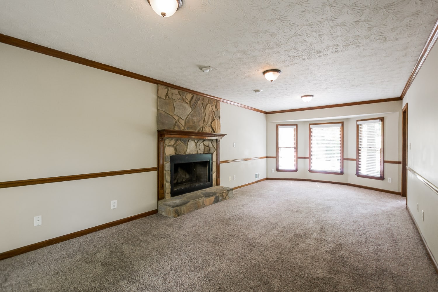 5130 Brownwood Dr photo 4
