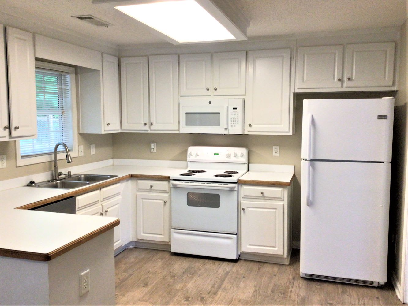 789 Gable Ct photo 4