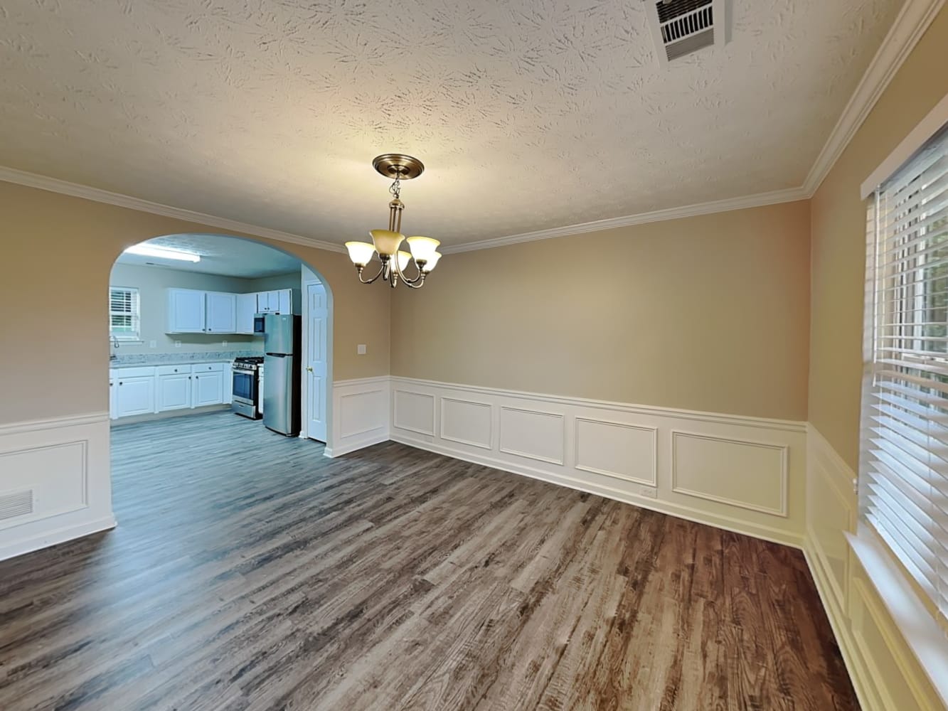 1480 Redberry Cir photo 5