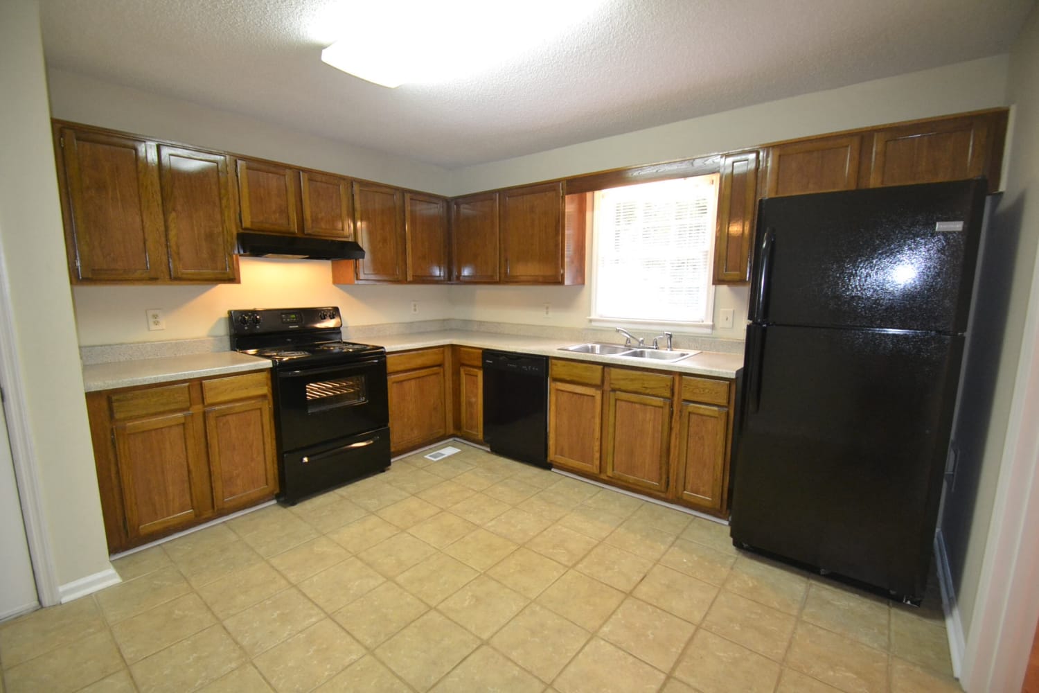 4902 Muirwood Dr photo 3