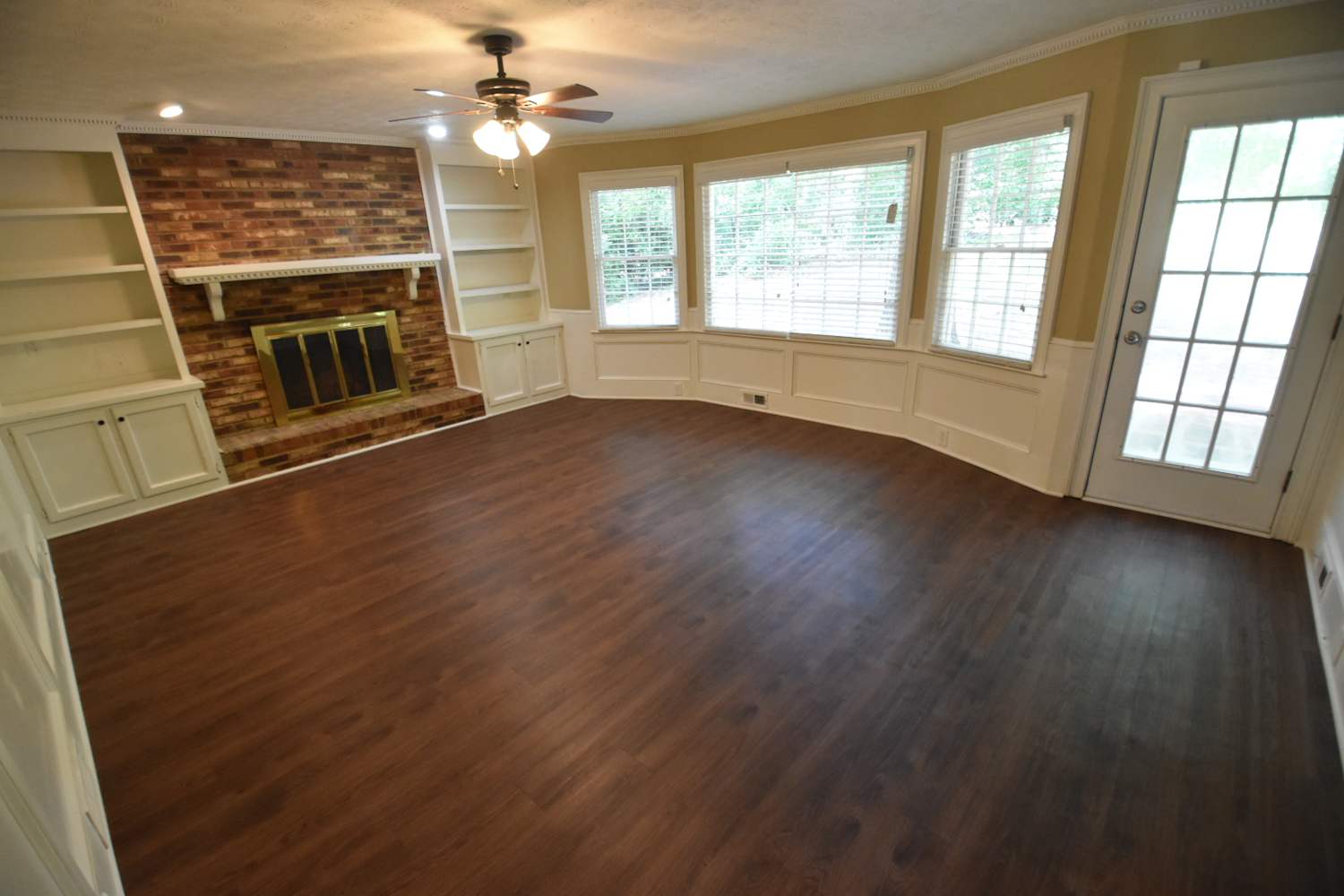 2350 Ciji Cir photo 2