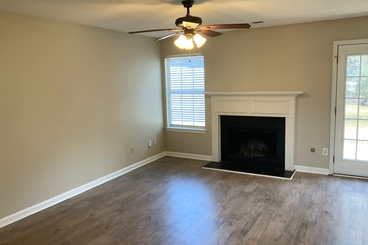 5787 Blacktop Ct photo 2