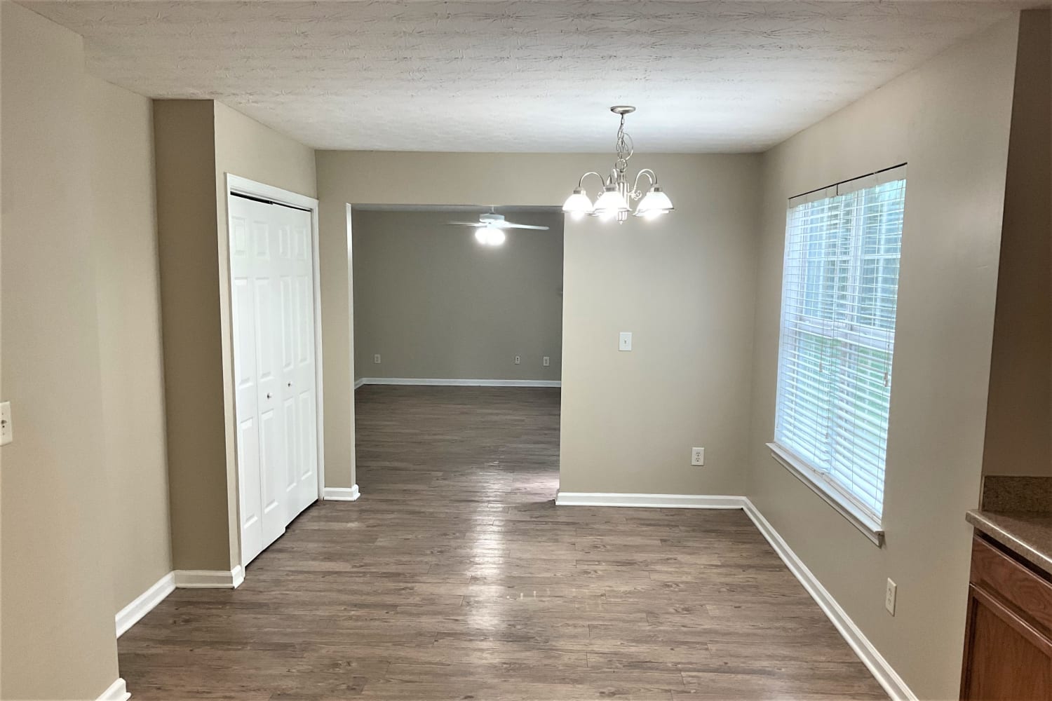 1027 Lear Dr photo 3