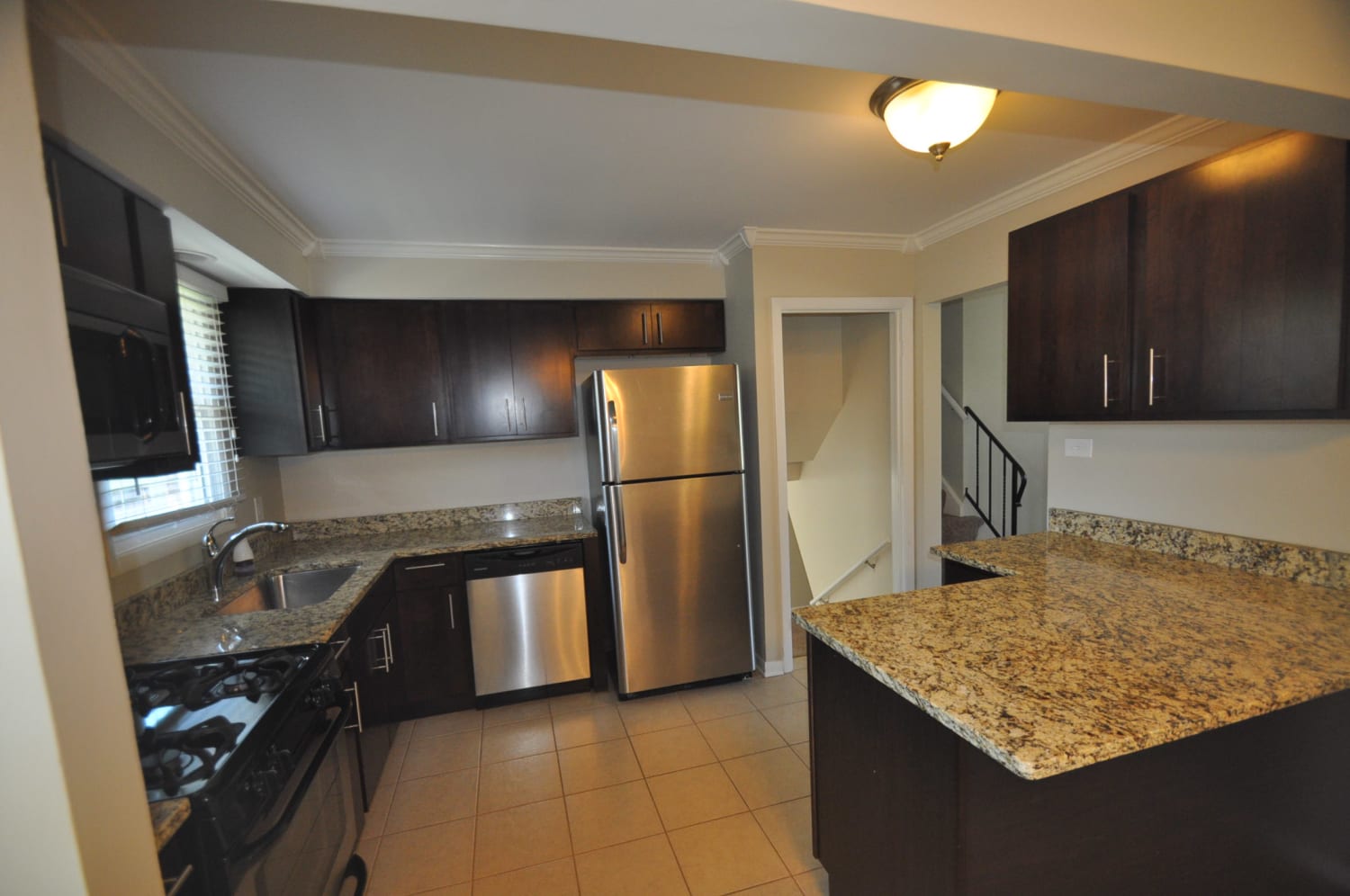 16056 Olcott Ave photo 3