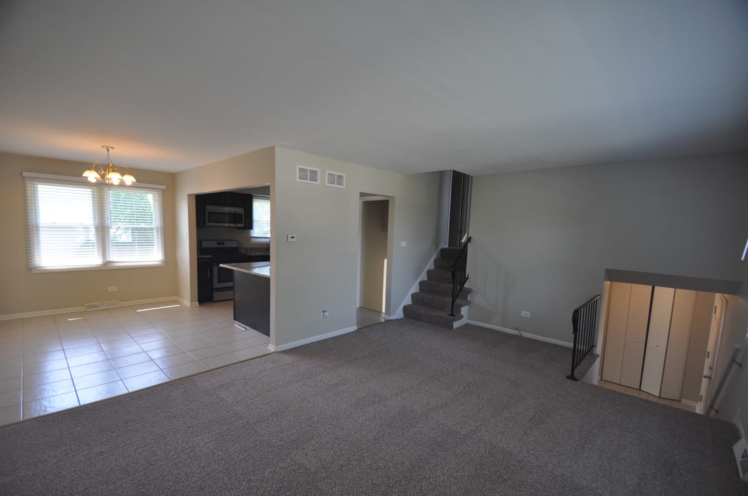 16056 Olcott Ave photo 2