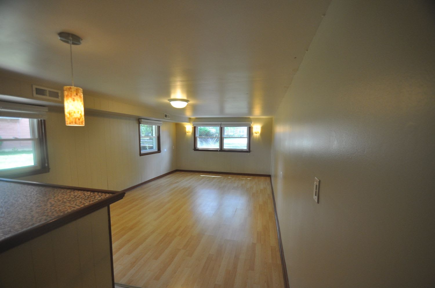 12601 S Massasoit Ave photo 5