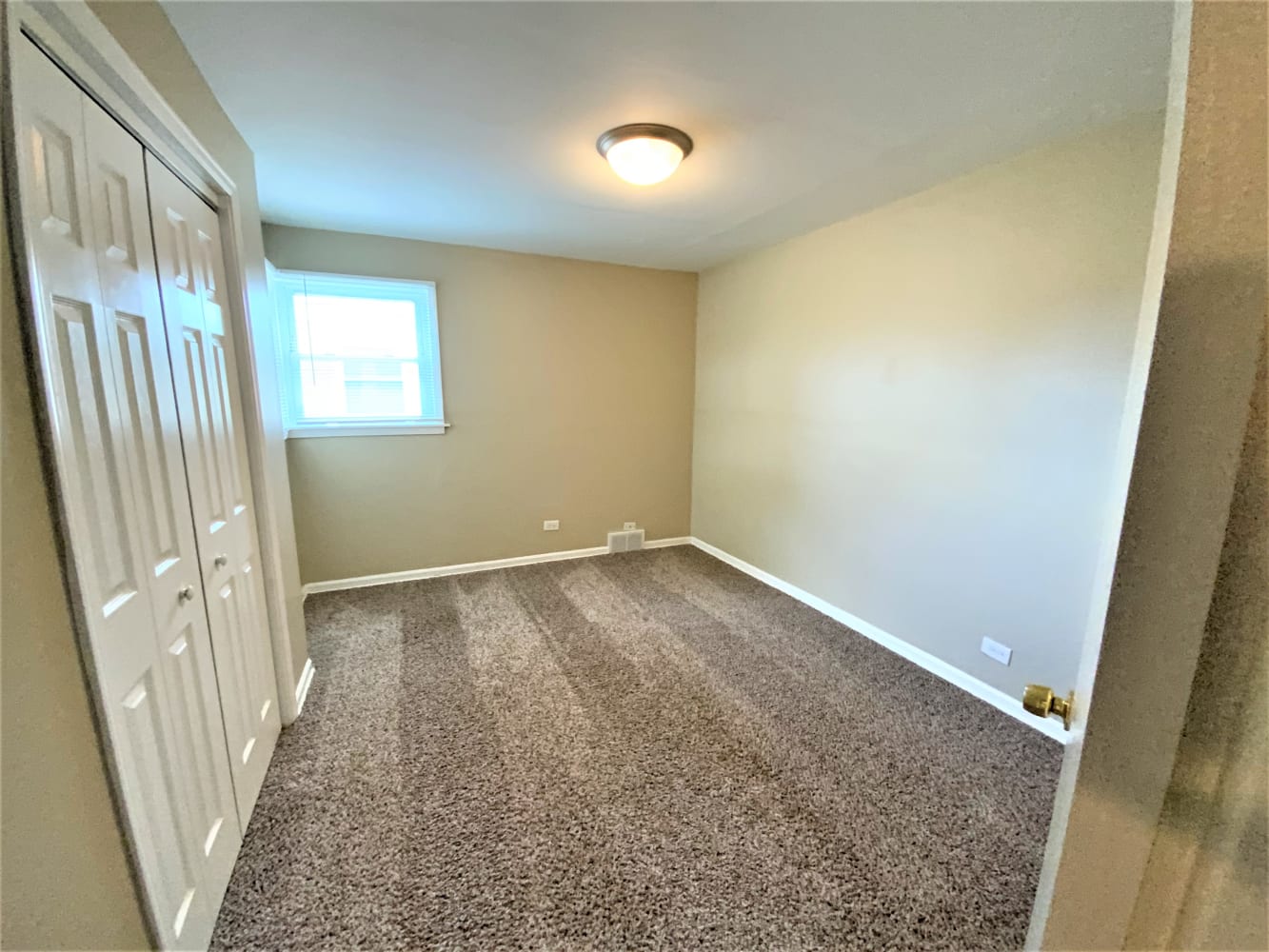 1459 Heidorn Ave photo 4