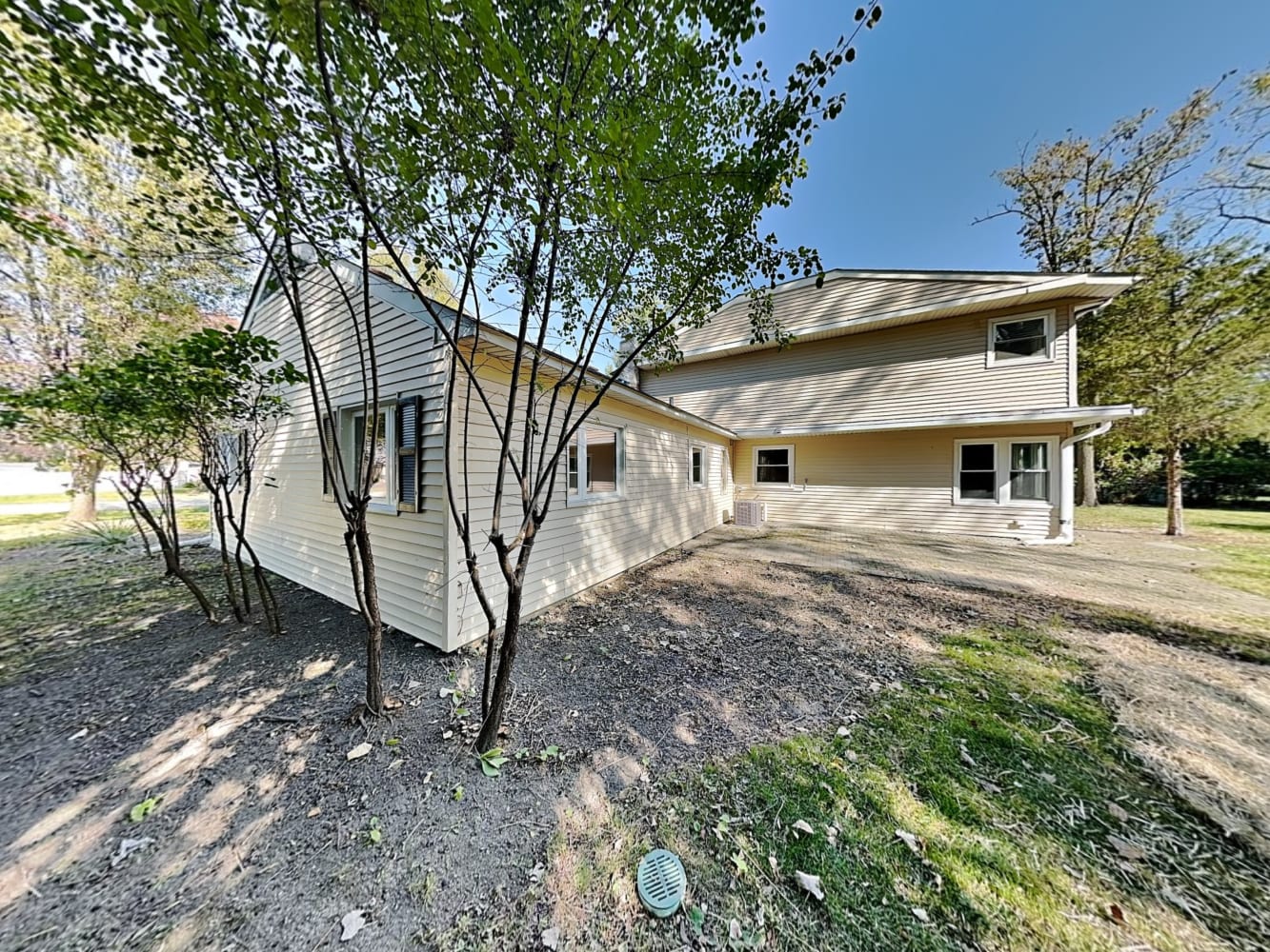 1303 W 59th St photo 4