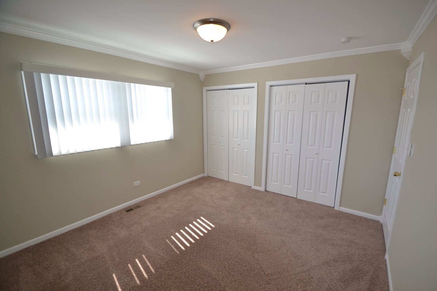 26W257 Harrison Ave photo 5