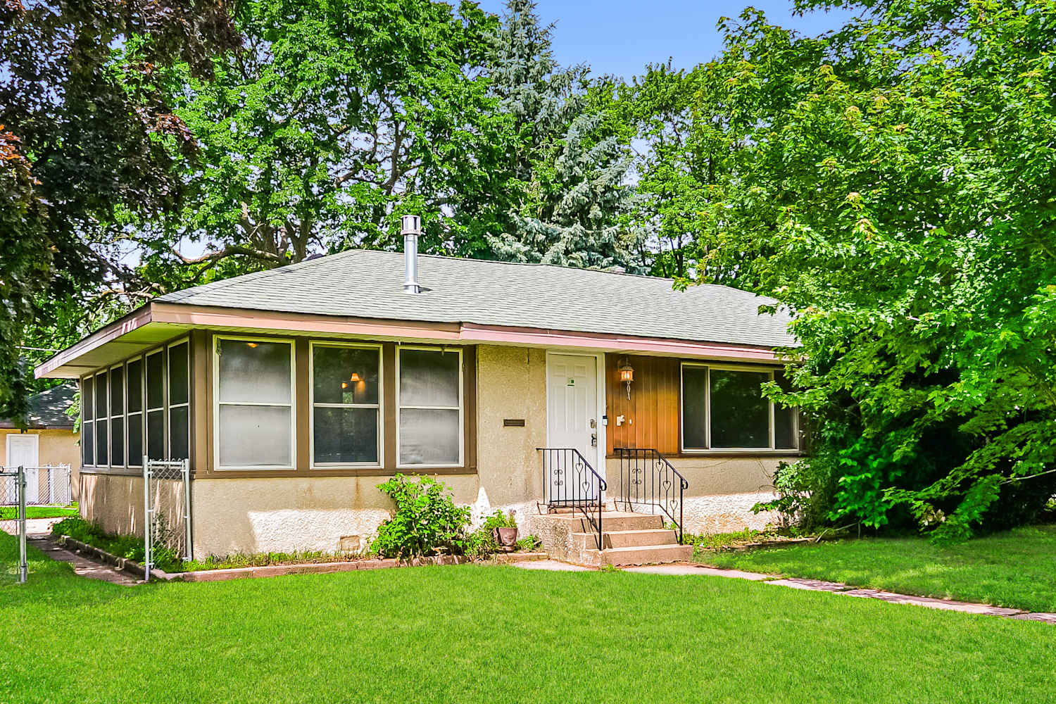 5801 Irving Ave N photo 4