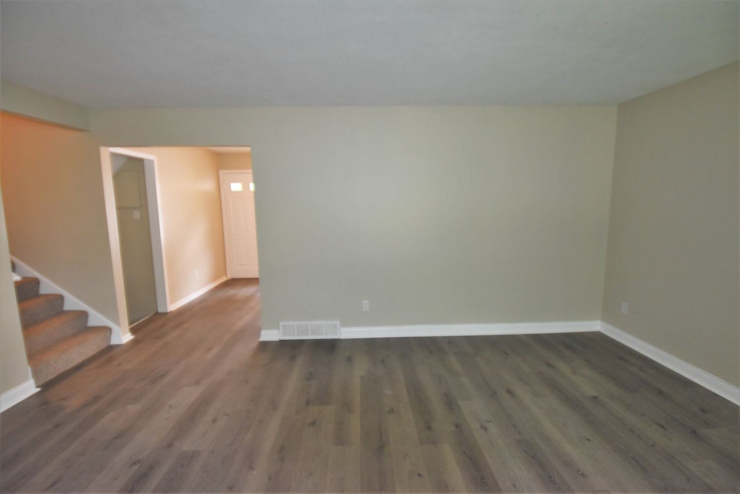 937 Blackoaks Ln photo 3