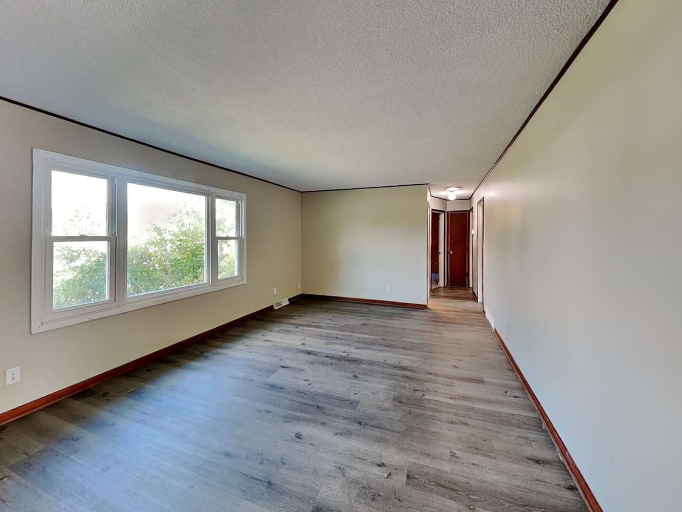 13010 Deerwood Ln N photo 5