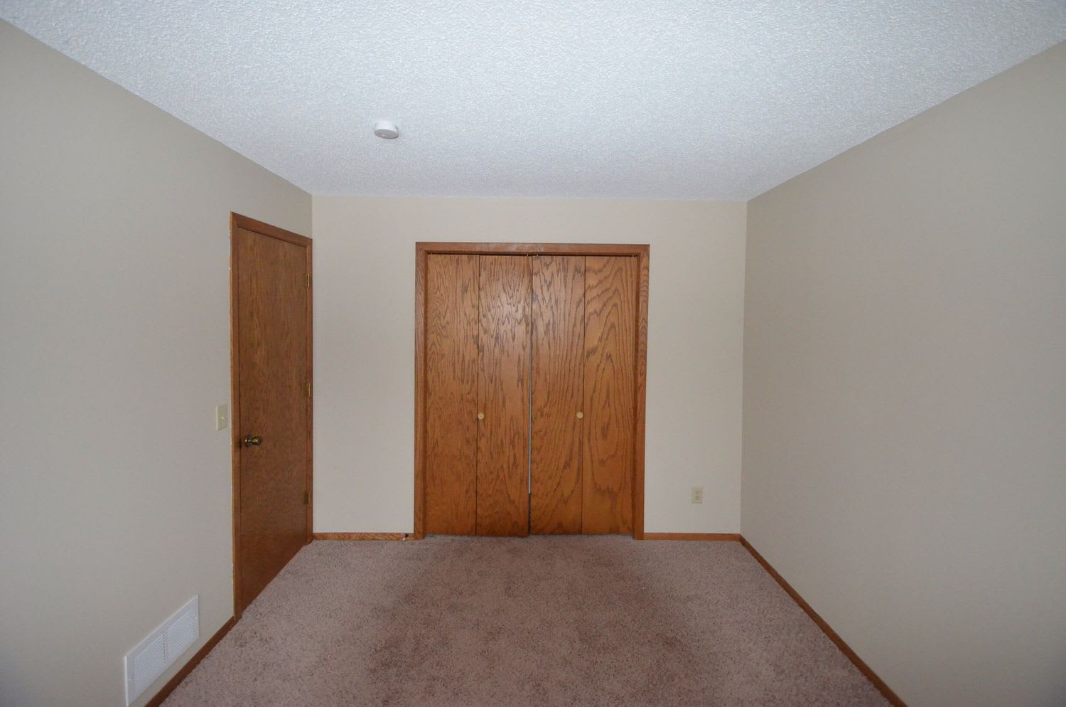 578 Witt Ct photo 4