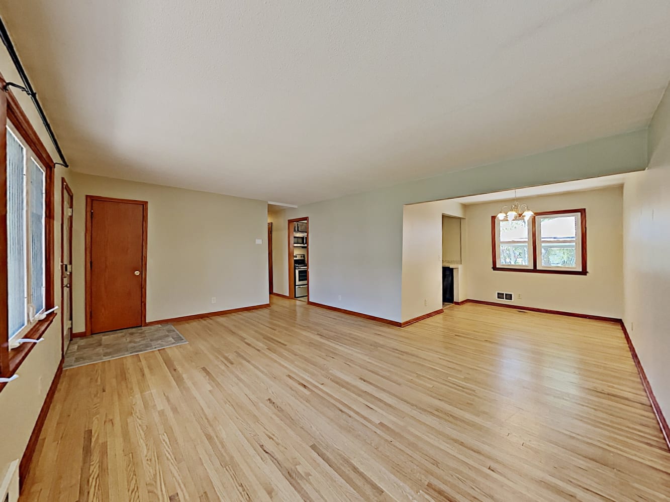 8616 Oakland Ave S photo 4