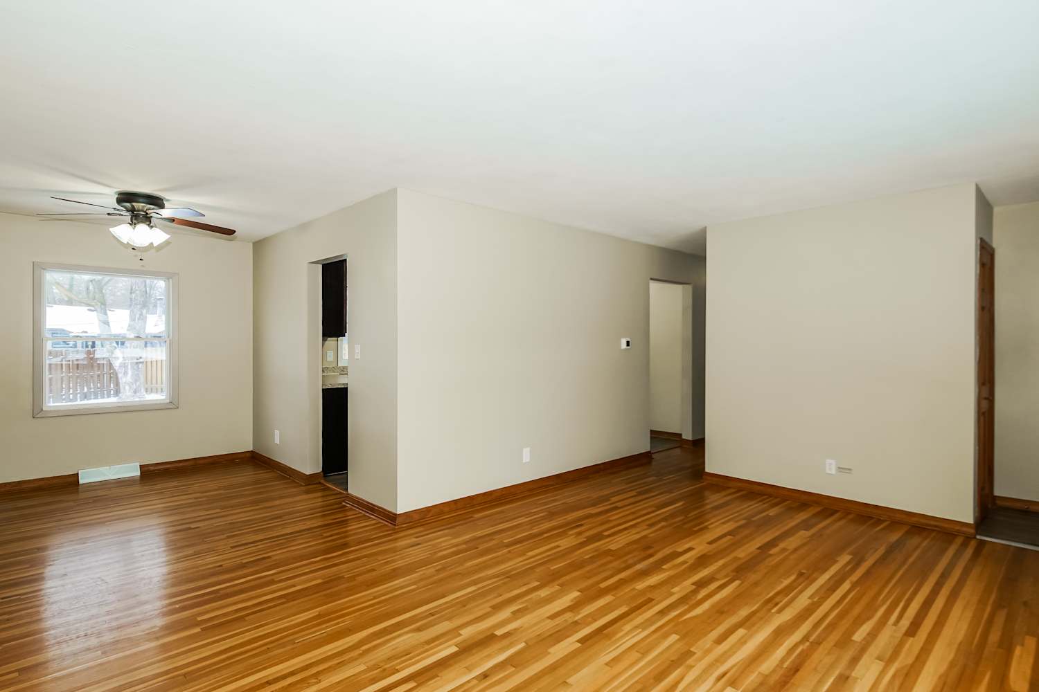 2273 Sierra Dr photo 5