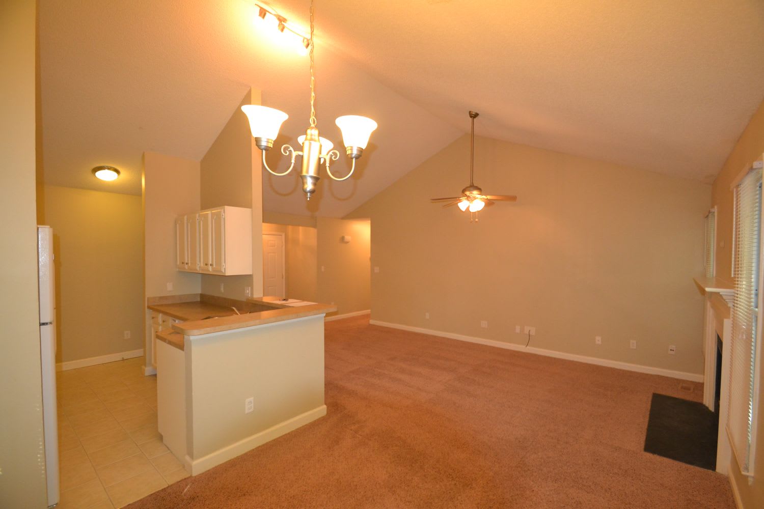 2704 Kempsford Pl photo 3