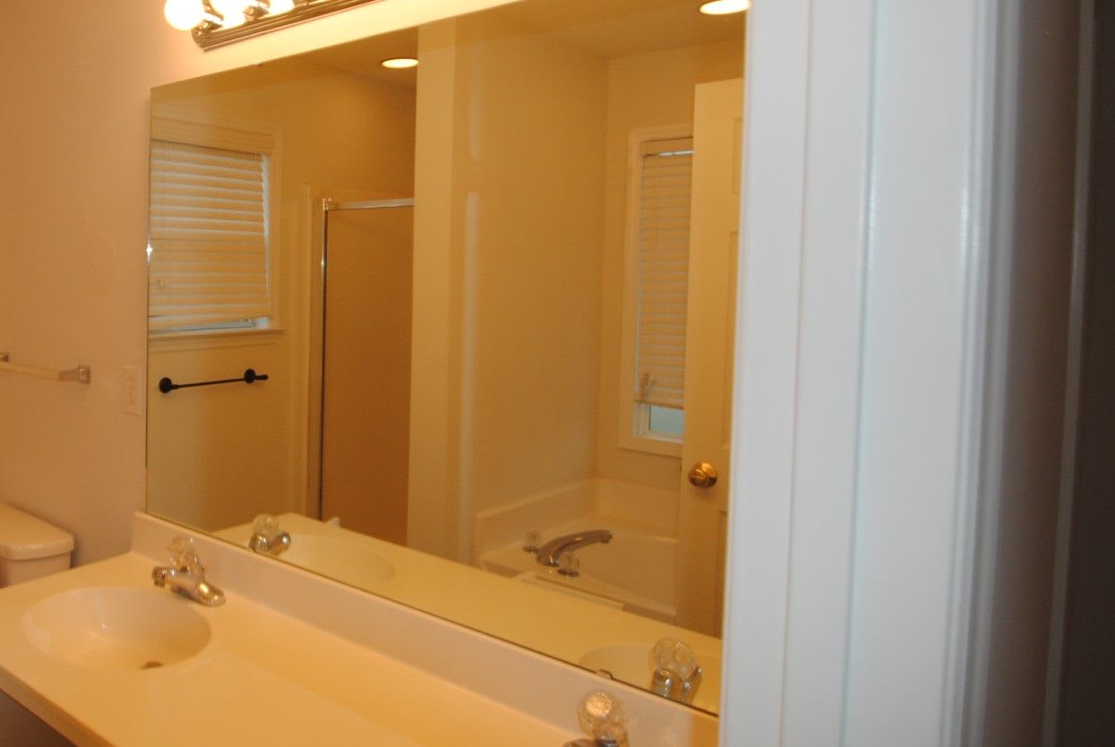 8427 Quail Hollow Dr photo 5