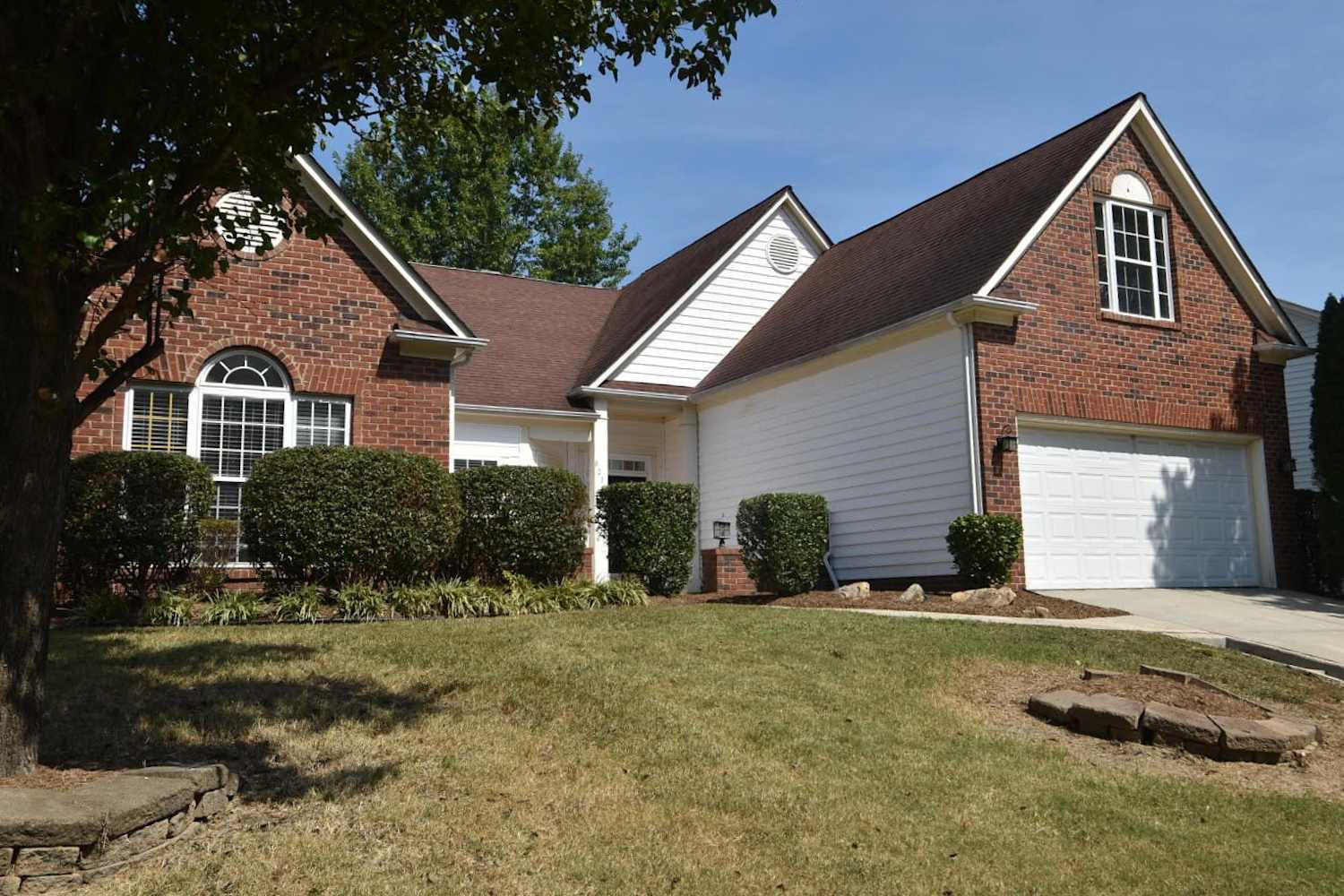 8030 Fairmeadows Dr photo 2