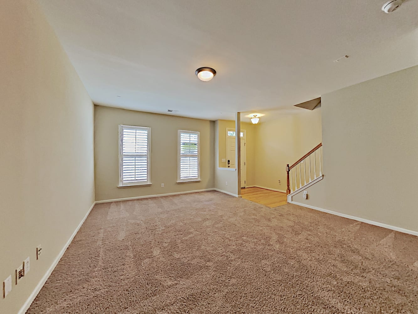 9630 Kings Parade Blvd photo 5
