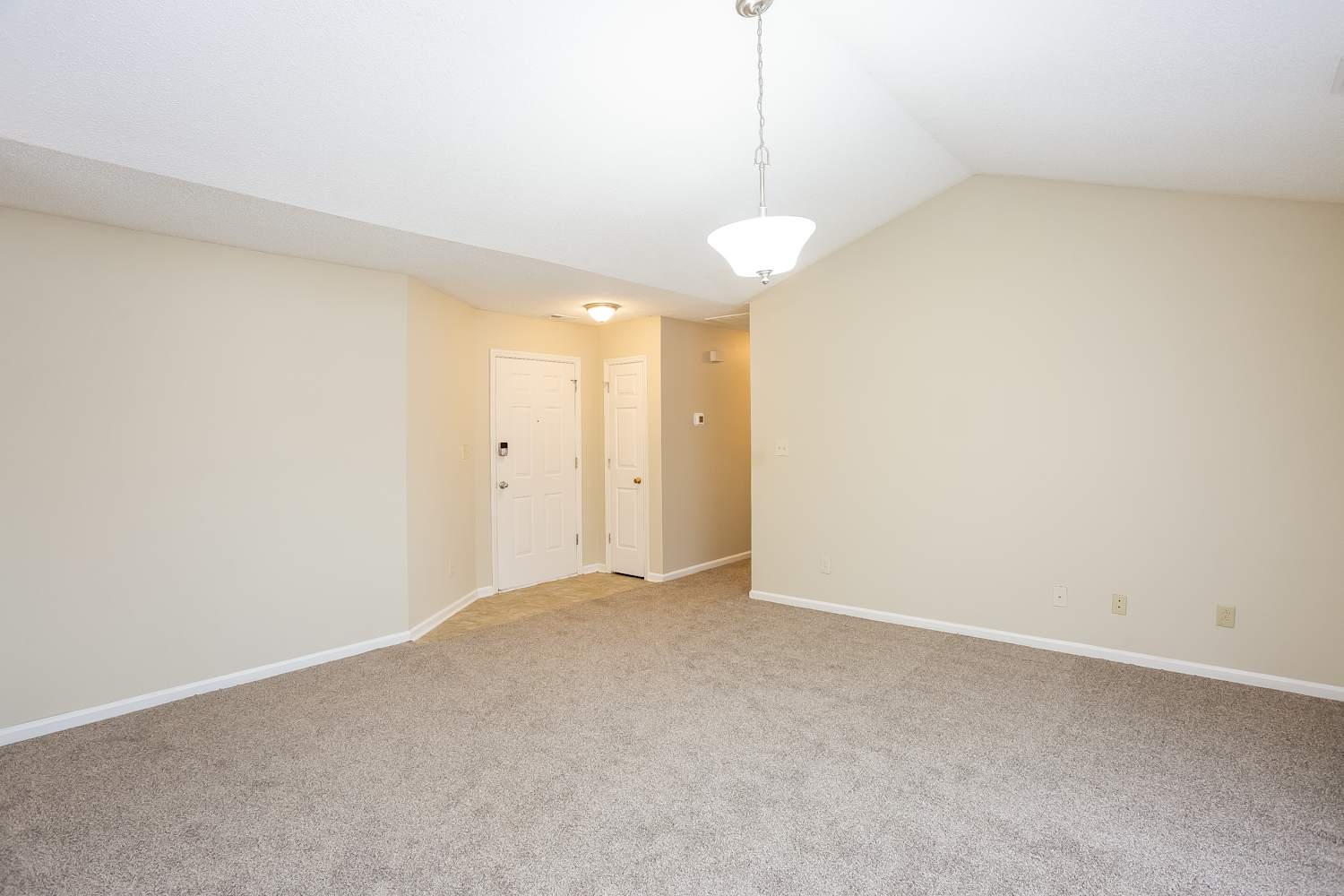 5014 Alexis Dr photo 5