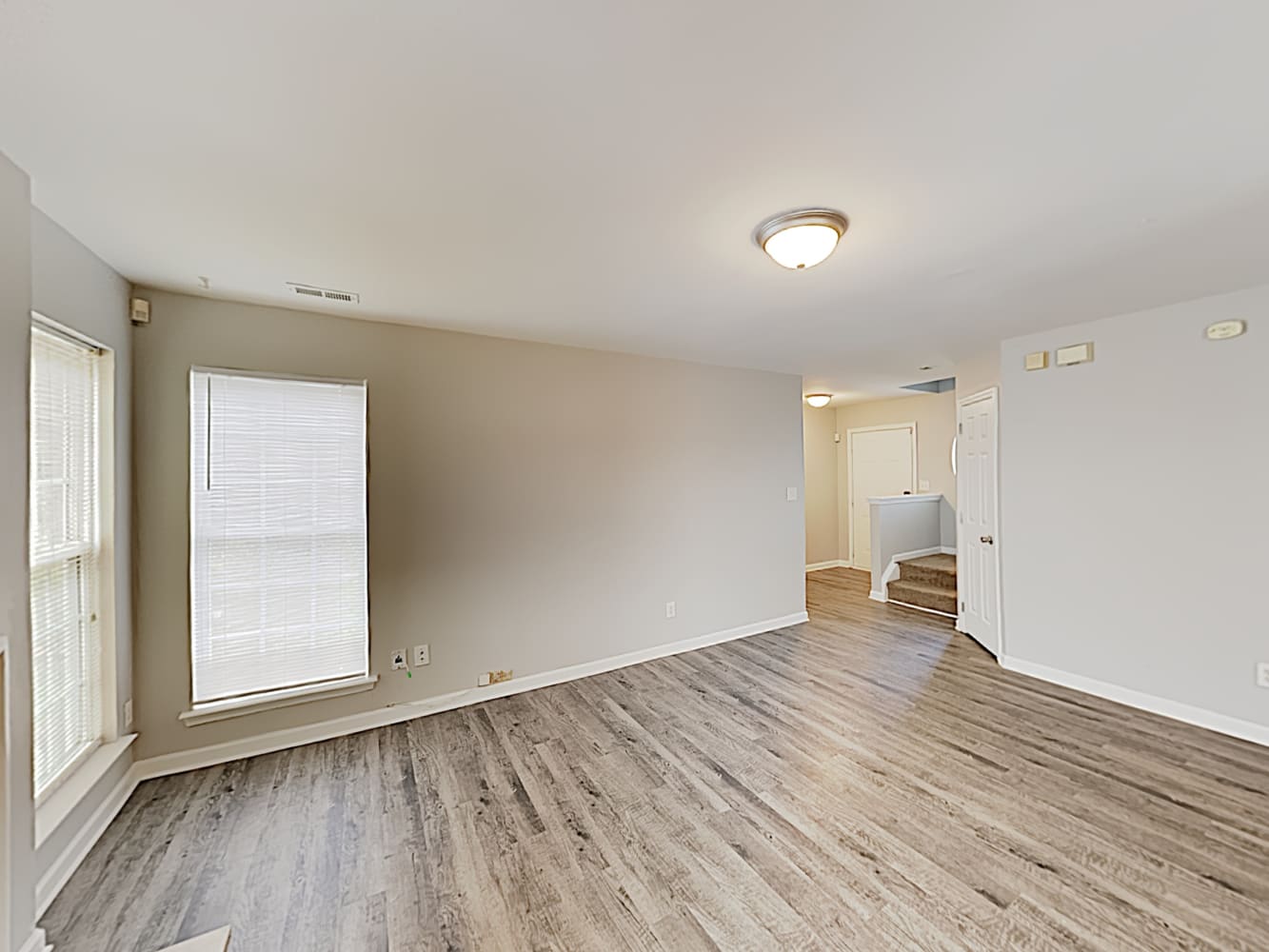 101 Sweetbriar Ct photo 5