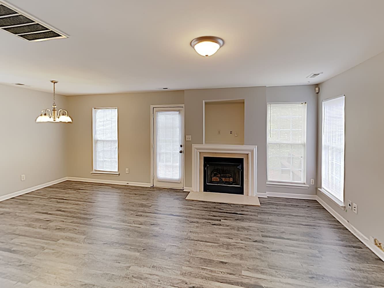101 Sweetbriar Ct photo 4