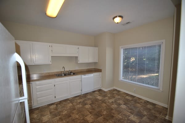 6010 River Lake Cir photo 4