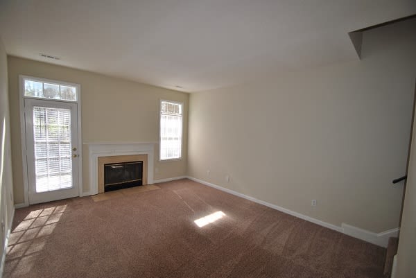 6010 River Lake Cir photo 2