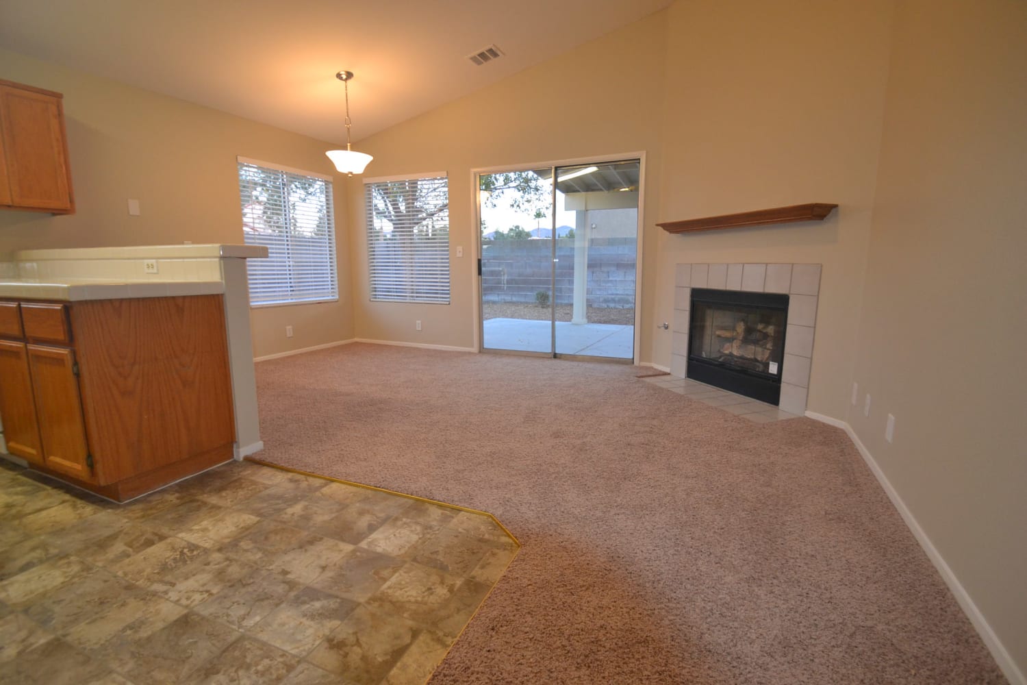 941 Chaps Cir photo 3