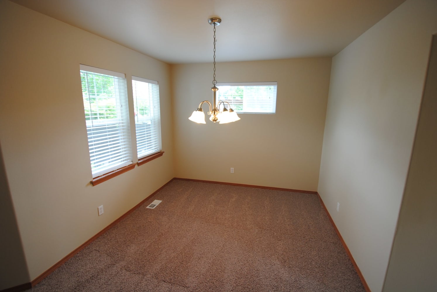 148 178th Street Ct E photo 4