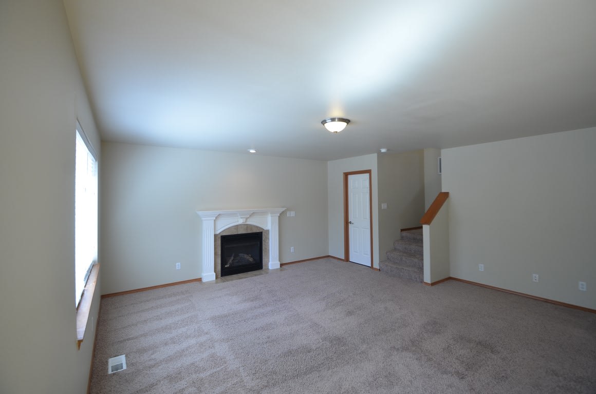 148 178th Street Ct E photo 5