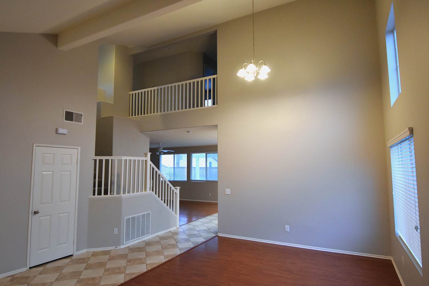 27125 Calendula St photo 4