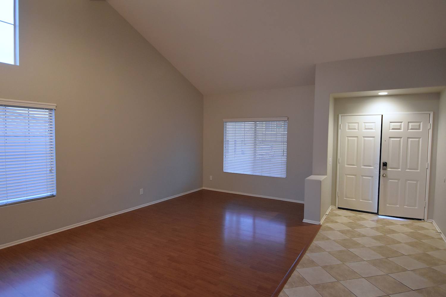 27125 Calendula St photo 2