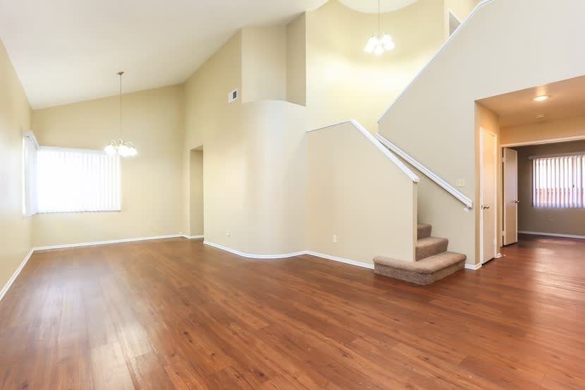 10349 Beryl Ave photo 3