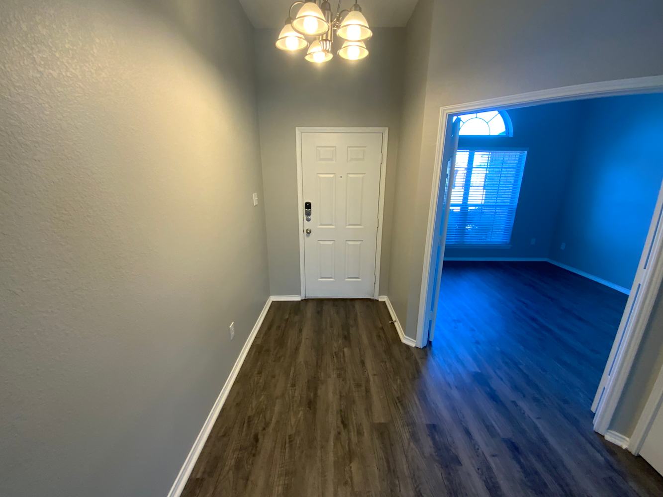 408 Hidden Ridge Dr photo 2