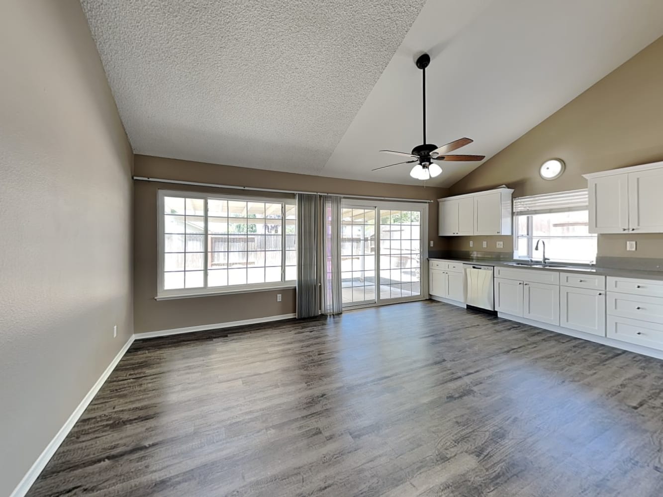 12159 Odessa Dr photo 5